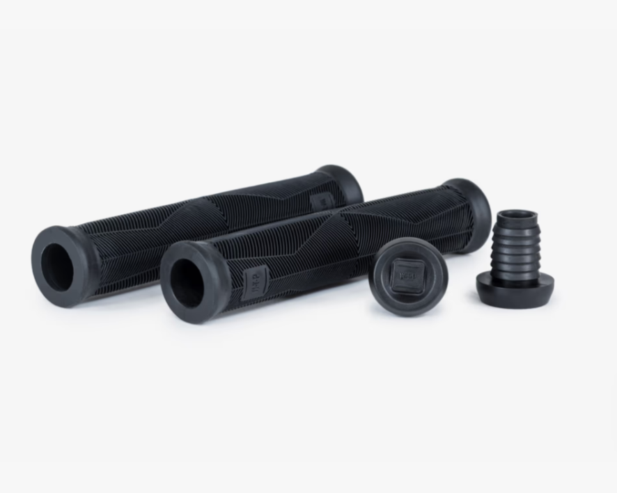PUÑOS WETHEPEOPLE REMOTE