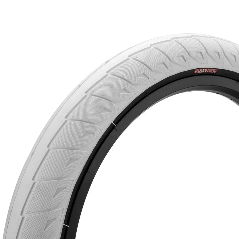 PAR DE LLANTAS CINEMA WILLIAMS WHITE 2.5''