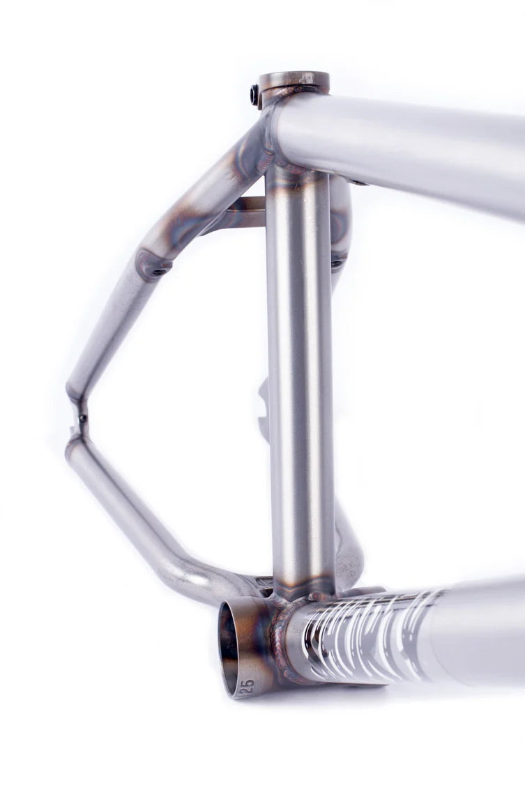 CUADRO CULT SHORTY RAW 20.5''